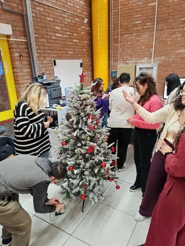 The team preparing seasonal decorations